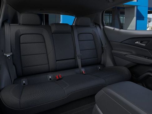 New 2026 Chevrolet Equinox EV LT image 17