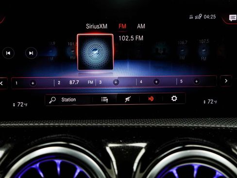Used 2022 Mercedes-Benz CLA 250 image 27