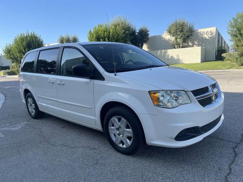 Used 2011 Dodge Grand Caravan Express image 7