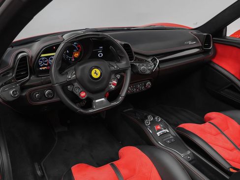 Certified 2014 Ferrari 458 Spider RWD image 2