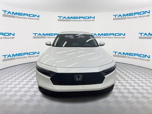 Used 2025 Honda Accord LX image 8