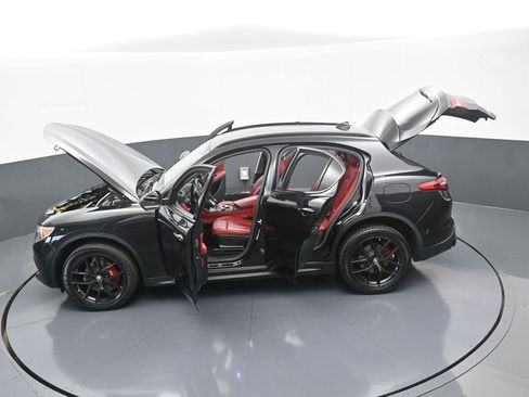 Used 2019 Alfa Romeo Stelvio w/ Nero Edizione image 65