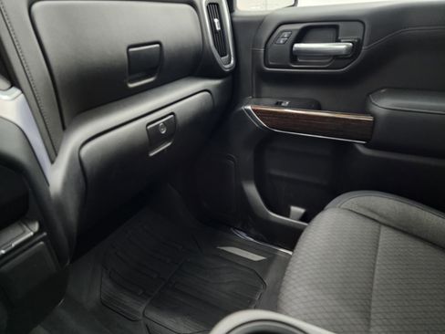 Used 2019 GMC Sierra 1500 SLE image 13
