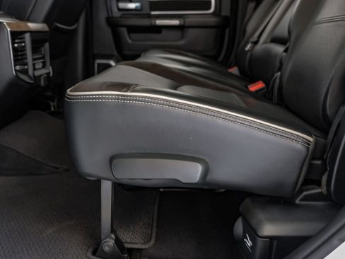 Used 2019 RAM 2500 Laramie AWD/4WD image 32