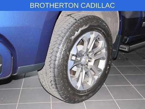 Used 2022 Chevrolet Silverado 1500 High Country w/ Technology Package AWD/4WD image 15