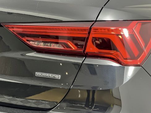 Used 2025 Audi Q3 2.0T Premium w/ Convenience Package image 25