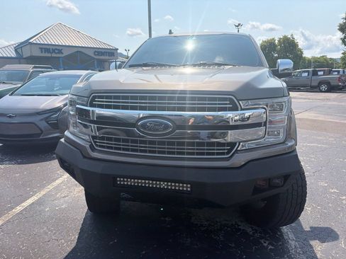 Used 2018 Ford F150 Lariat w/ Equipment Group 502A Luxury AWD/4WD image 2