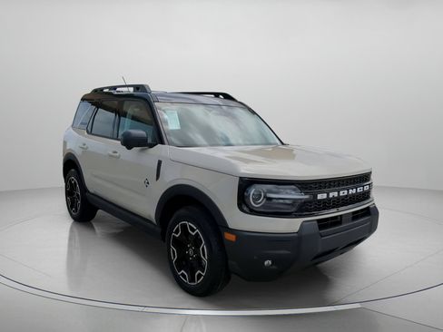 New 2025 Ford Bronco Sport Outer Banks w/ Outer Banks Tech Package+ AWD/4WD image 4