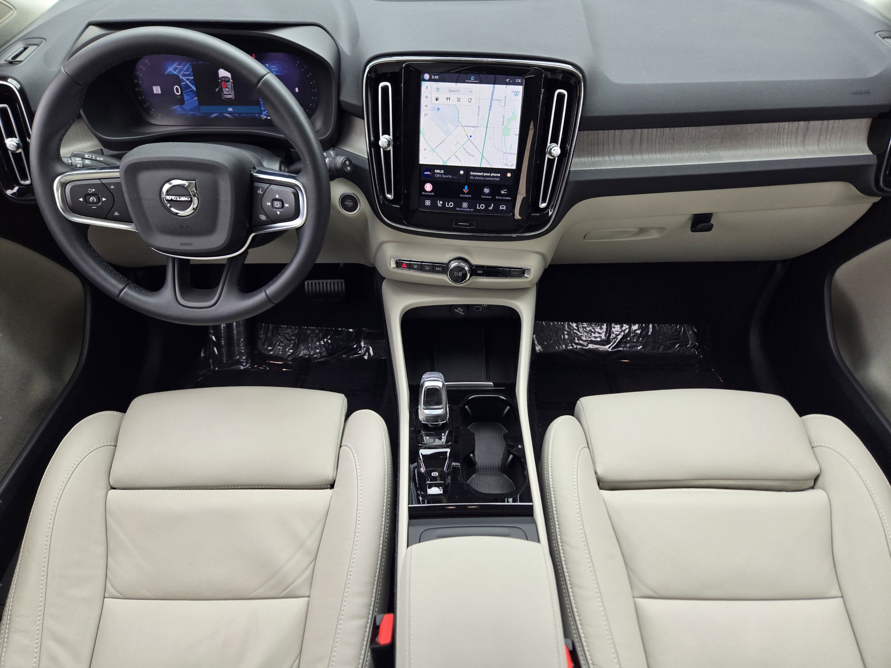 Used 2023 Volvo XC40 B5 Plus w/ Protection Package Premier AWD/4WD image 17