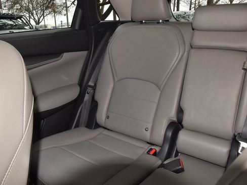 Used 2025 INFINITI QX50 Luxe image 19