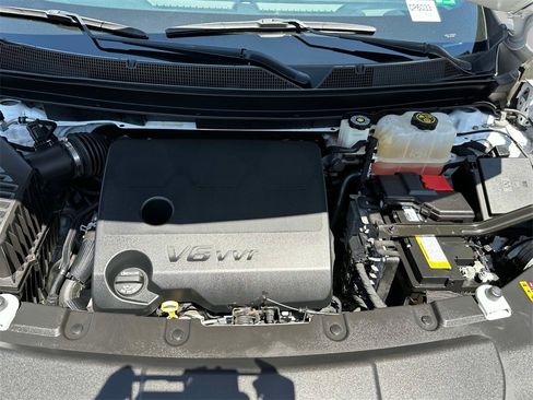Used 2022 Chevrolet Traverse RS w/ LPO, Floor Liner Package image 22