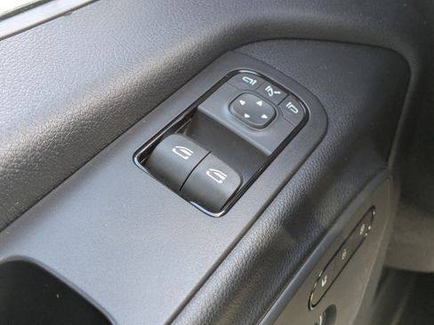 Used 2025 Mercedes-Benz Sprinter 2500 image 23