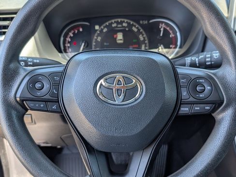 Used 2024 Toyota RAV4 XLE image 18
