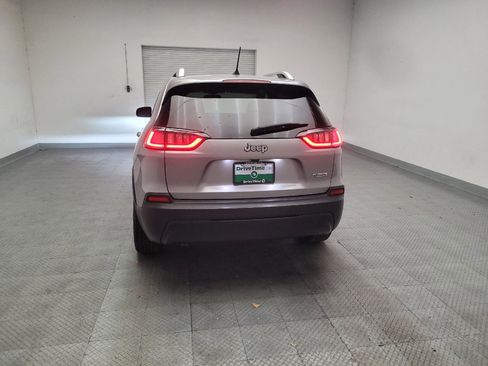 Used 2019 Jeep Cherokee Latitude Plus FWD image 6