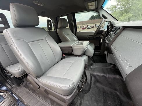 Used 2016 Ford F250 XL w/ XL Appearance Package AWD/4WD image 19