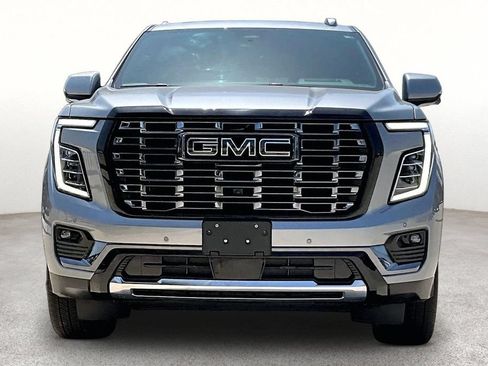 Used 2025 GMC Yukon XL Denali Ultimate AWD/4WD image 3