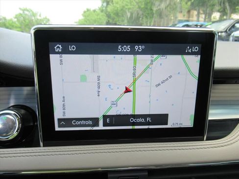Used 2022 Lincoln Corsair FWD w/ Premium Package image 26