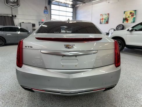 Used 2017 Cadillac XTS Luxury w/ Driver Awareness Package FWD image 4