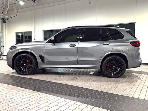 Used 2026 BMW X5 xDrive40i w/ M Sport Package image 4