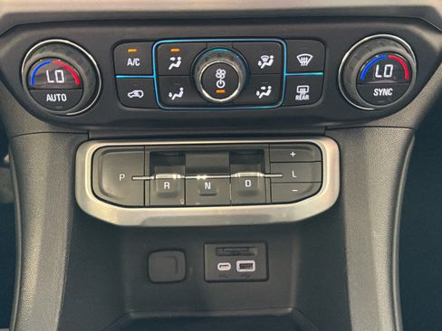 Used 2023 GMC Acadia SLT FWD image 51