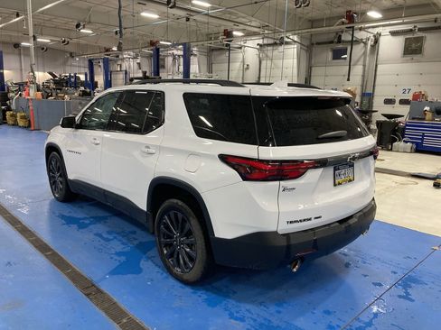 Used 2023 Chevrolet Traverse RS w/ LPO, Floor Liner Package image 5