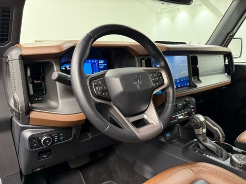 Used 2024 Ford Bronco Outer Banks image 20