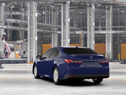 New 2026 Toyota Camry LE image 7