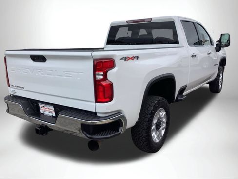 Used 2023 Chevrolet Silverado 2500 LTZ AWD/4WD image 9