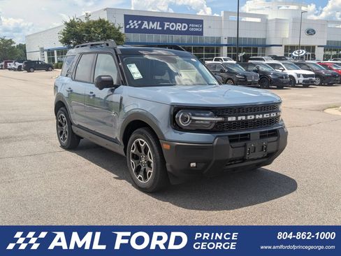 New 2025 Ford Bronco Sport Outer Banks w/ Outer Banks Tech Package+ AWD/4WD image 1