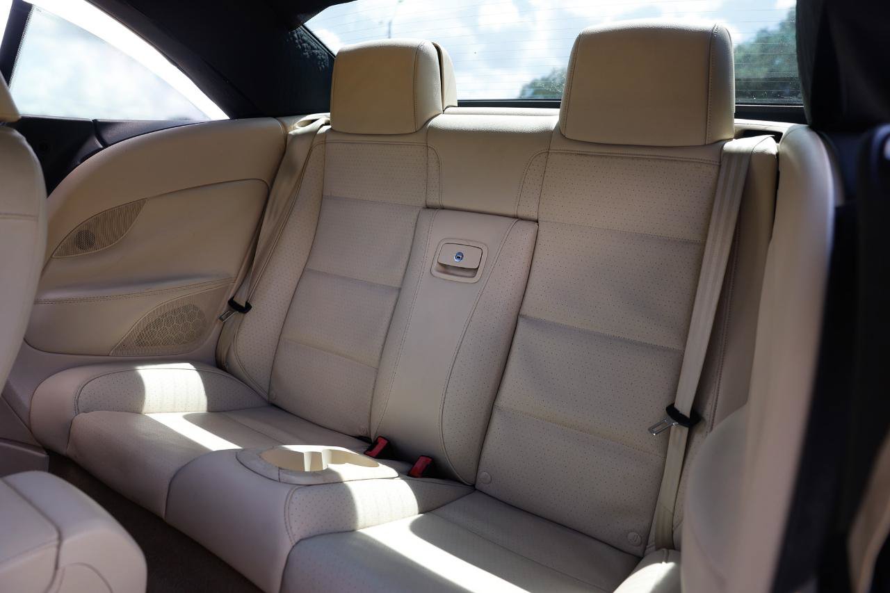 Used 2013 Volkswagen Eos Komfort FWD image 8