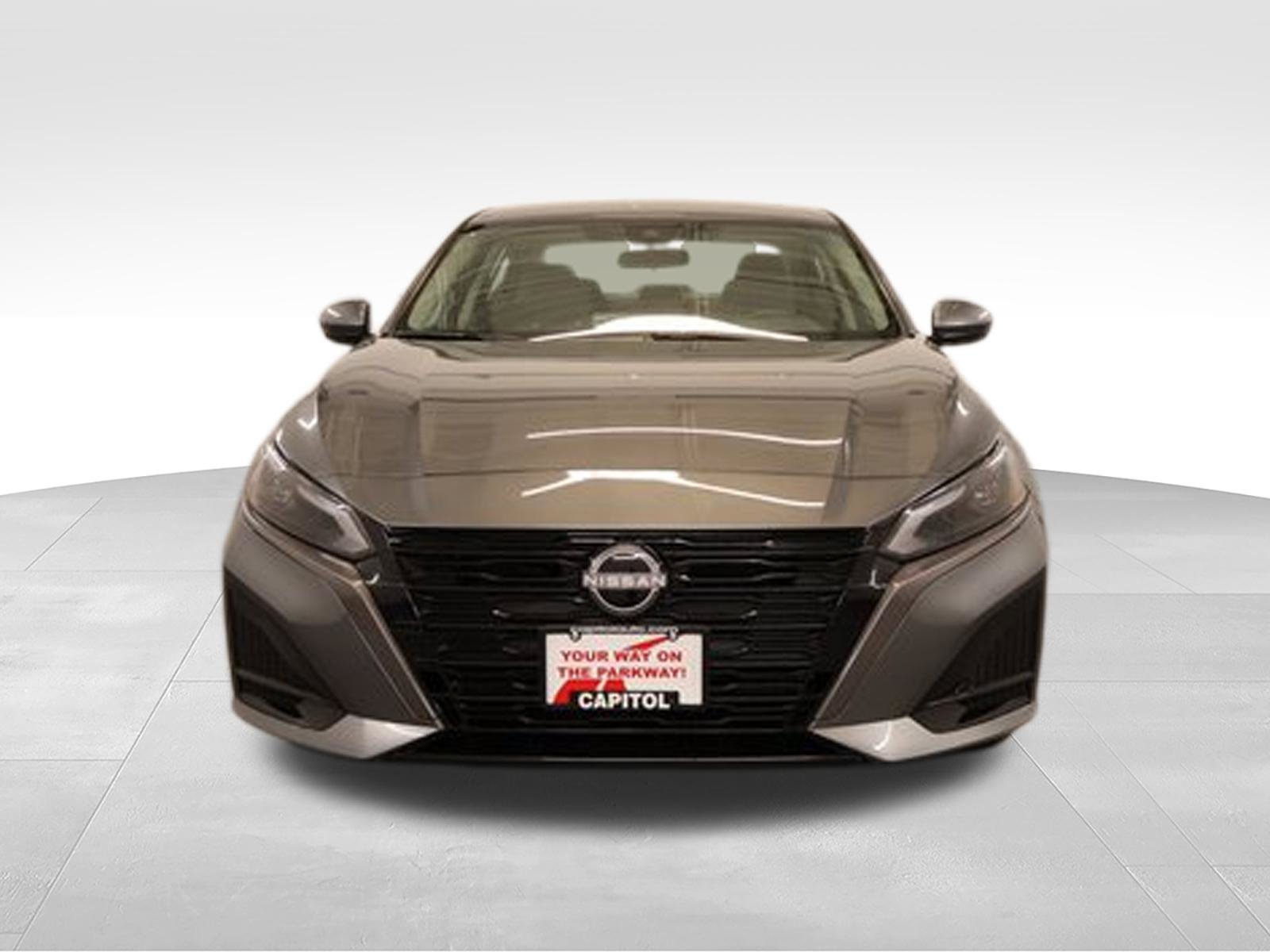 New 2026 Nissan Altima 2.5 SV w/ SV Special Edition Package AWD/4WD image 6