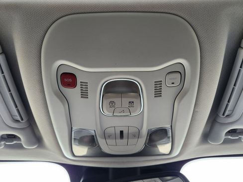 Used 2023 Jeep Renegade Latitude w/ Sun/Sound Group image 35