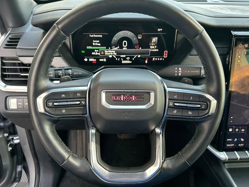 Used 2025 GMC Acadia Elevation AWD/4WD image 31