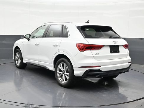 Used 2021 Audi Q3 2.0T Premium w/ Convenience Package AWD/4WD image 3
