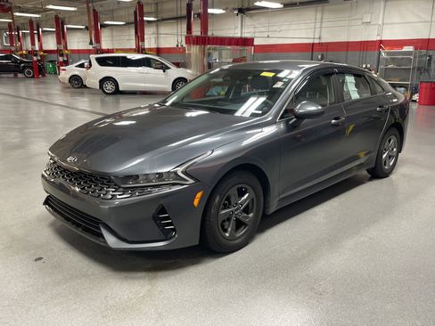 Used 2021 Kia K5 LXS FWD image 5