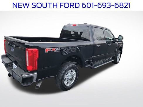 New 2026 Ford F250 XLT w/ FX4 Off-Road Package image 6