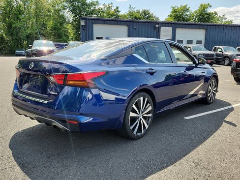 Used 2022 Nissan Altima 2.0 SR image 4