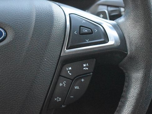 Used 2019 Ford Fusion Titanium image 21