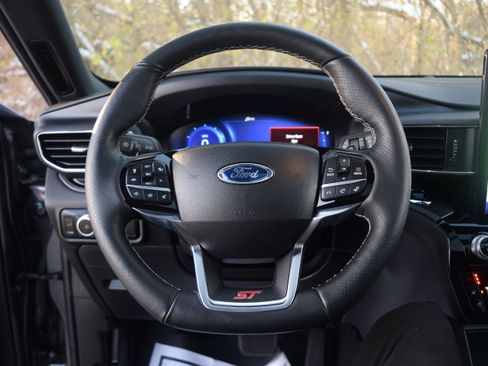 Certified 2023 Ford Explorer ST w/ Equipment Group 401A image 4