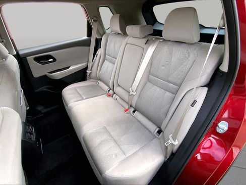 Used 2025 Nissan Rogue SV AWD/4WD image 21