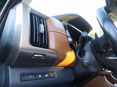 Used 2022 Nissan Pathfinder Platinum w/ Cargo Package image 37