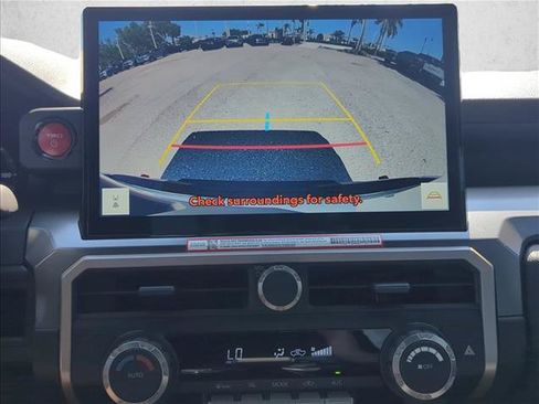 Certified 2025 Toyota Tacoma TRD Off-Road AWD/4WD image 19