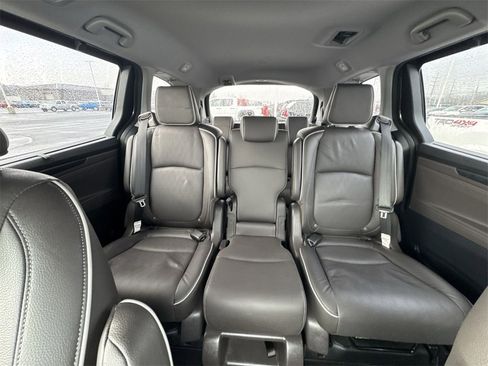 Used 2022 Honda Odyssey Elite image 13