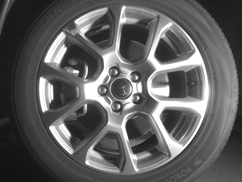 Used 2025 Jeep Compass Limited image 12