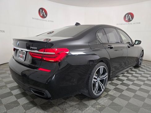 Used 2019 BMW 750i xDrive image 4