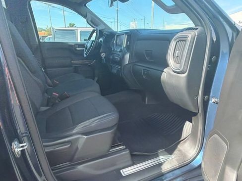 Used 2020 Chevrolet Silverado 1500 LT AWD/4WD image 9