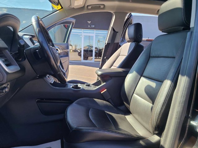 Used 2019 GMC Terrain SLT w/ Preferred Package AWD/4WD image 17