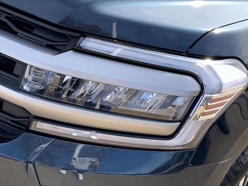 Used 2023 Ford Expedition XLT image 28