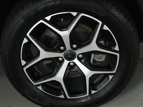 Used 2025 Jeep Compass Limited AWD/4WD image 10