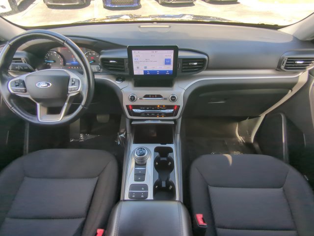 Used 2023 Ford Explorer XLT RWD image 19
